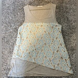 Le Lis Gray and Blue Floral Tank Top